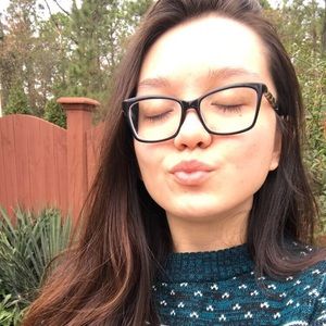 Meet your Posher, Vanessa